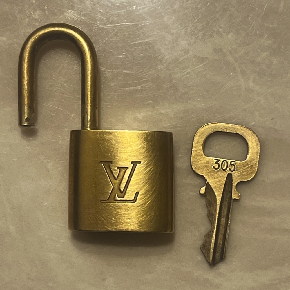 ***Authentic Louis Vuitton Lock and Key***